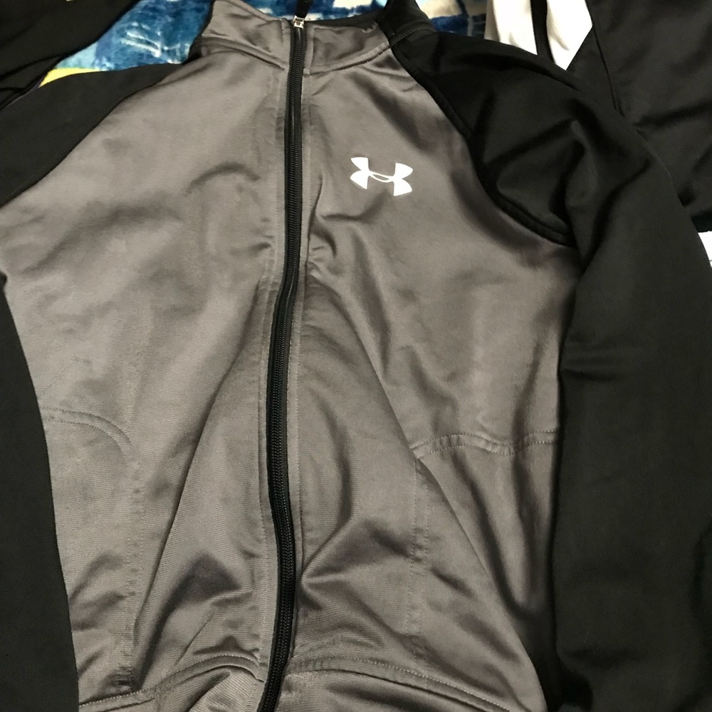 UA Zip up